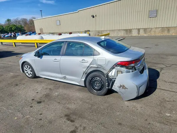 5YFB4MDE9RP148404 2024 TOYOTA COROLLA - Image 2