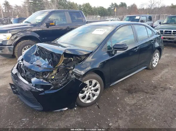 5YFB4MDE9RP159189 2024 TOYOTA COROLLA - Image 2