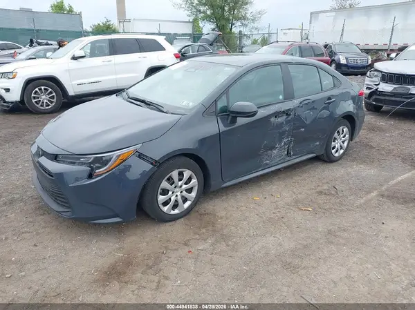 5YFB4MDE9RP161699 2024 TOYOTA COROLLA - Image 2