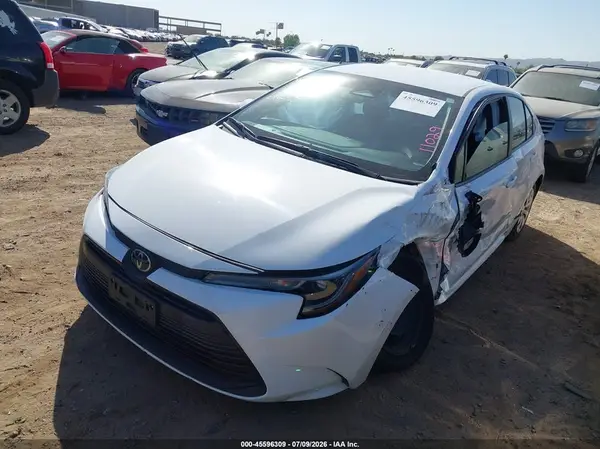 5YFB4MDE9RP165042 2024 TOYOTA COROLLA - Image 2