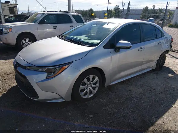 5YFB4MDE9RP165428 2024 TOYOTA COROLLA - Image 2
