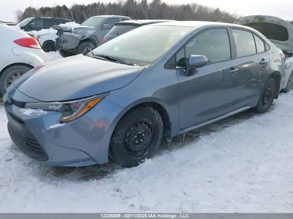 5YFB4MDE9RP166031 2024 TOYOTA COROLLA - Image 2