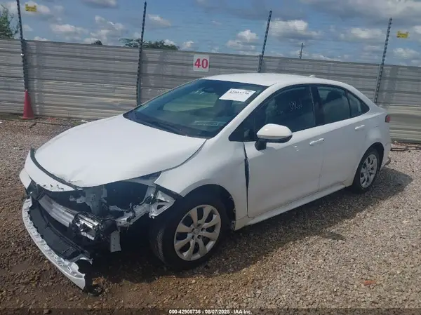 5YFB4MDE9RP177210 2024 TOYOTA COROLLA - Image 2