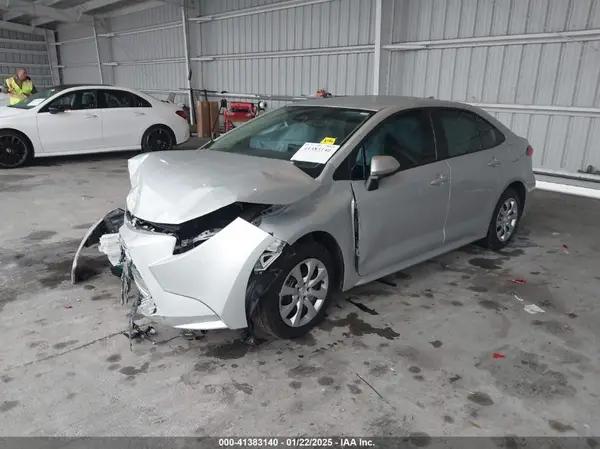 5YFB4MDE9RP187400 2024 TOYOTA COROLLA - Image 2