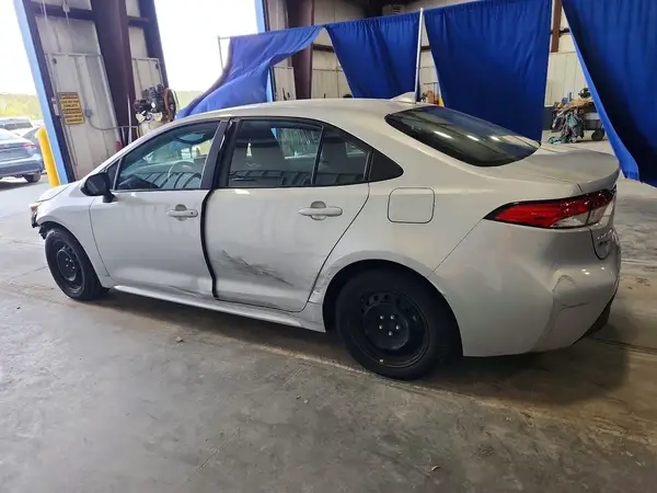 5YFB4MDE9RP189602 2024 TOYOTA COROLLA - Image 2