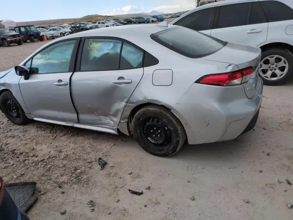 5YFB4MDE9RP192838 2024 TOYOTA COROLLA - Image 2