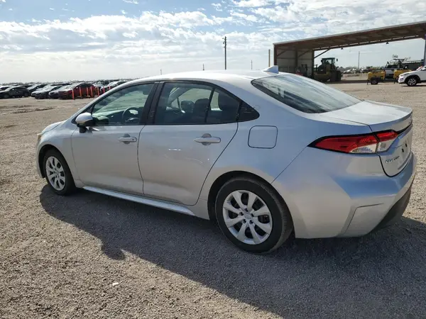 5YFB4MDE9RP195674 2024 TOYOTA COROLLA - Image 2