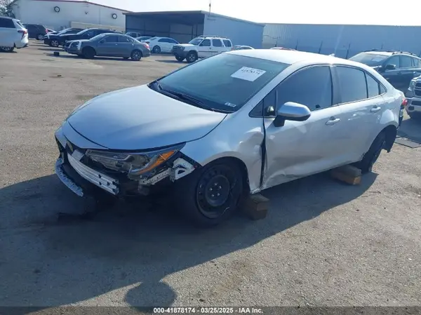 5YFB4MDE9RP199000 2024 TOYOTA COROLLA - Image 2