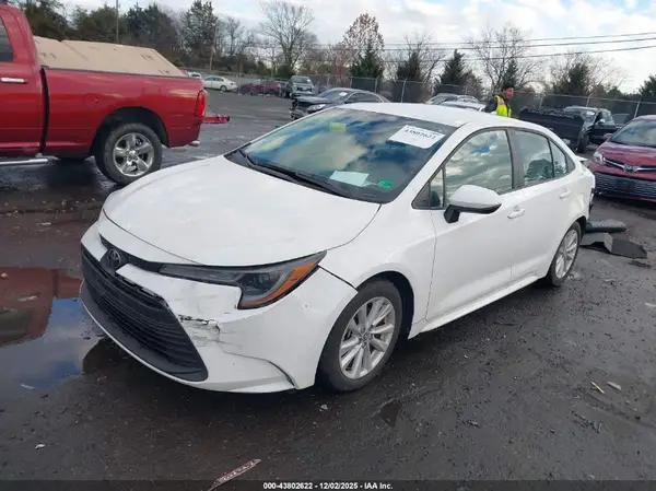 5YFB4MDE9RP207306 2024 TOYOTA COROLLA - Image 2