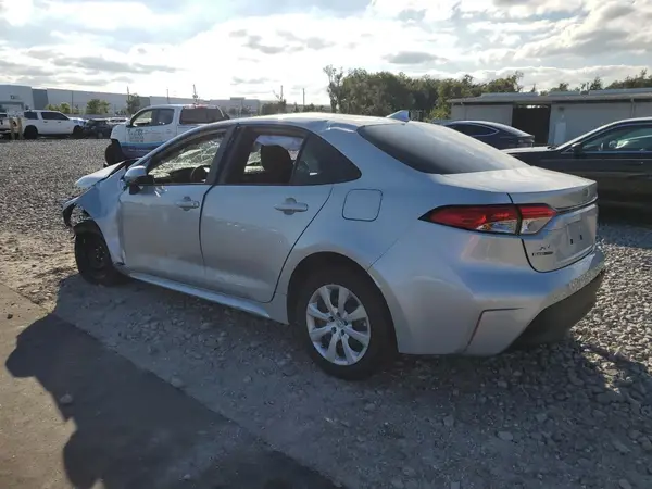 5YFB4MDE9RP212232 2024 TOYOTA COROLLA - Image 2