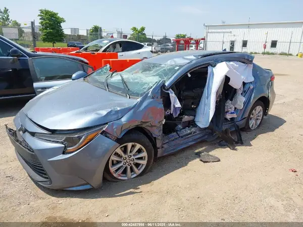 5YFB4MDE9RP213378 2024 TOYOTA COROLLA - Image 2
