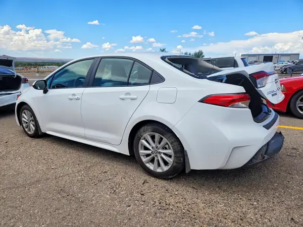5YFB4MDE9RP213817 2024 TOYOTA COROLLA - Image 2