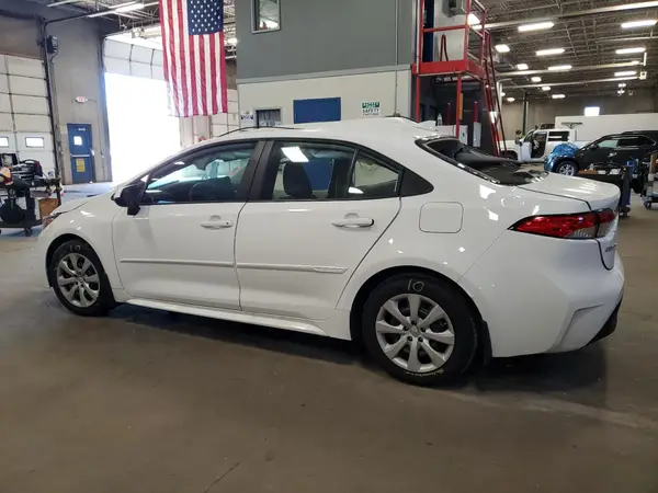 5YFB4MDE9RP214868 2024 TOYOTA COROLLA - Image 2