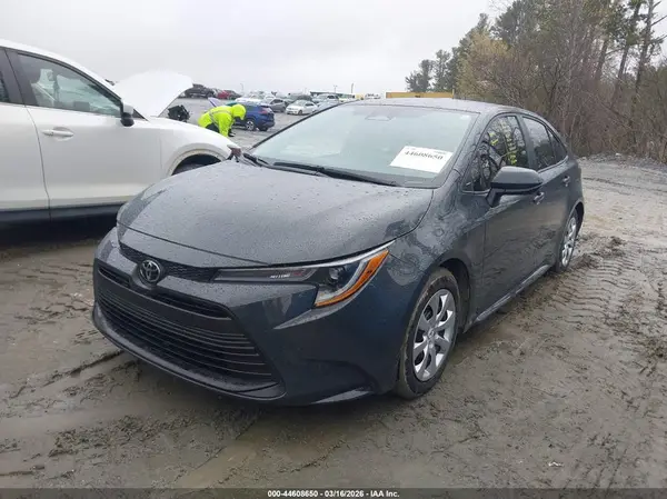 5YFB4MDE9RP221660 2024 TOYOTA COROLLA - Image 2