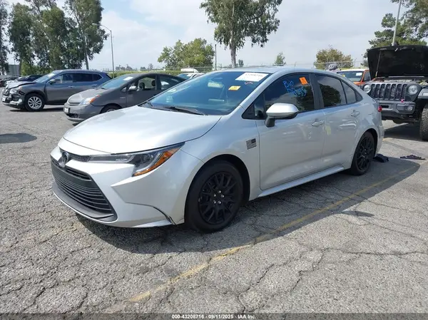 5YFB4MDE9RP224073 2024 TOYOTA COROLLA - Image 2