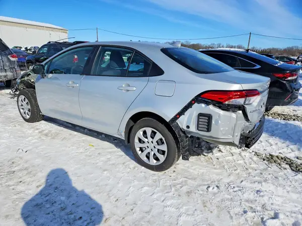 5YFB4MDE9RP227779 2024 TOYOTA COROLLA - Image 2