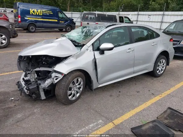 5YFB4MDE9RP228401 2024 TOYOTA COROLLA - Image 2