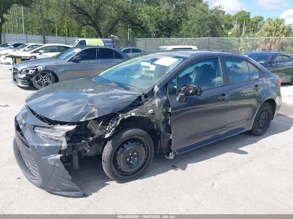 5YFB4MDE9SP231692 2025 TOYOTA COROLLA - Image 2
