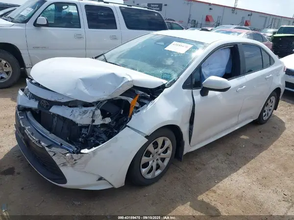 5YFB4MDE9SP241042 2025 TOYOTA COROLLA - Image 2