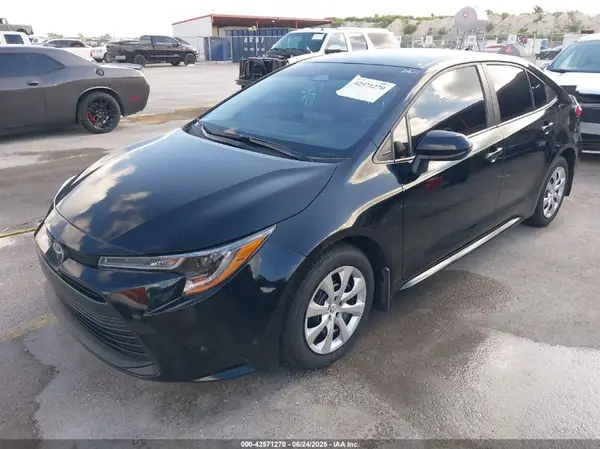 5YFB4MDE9SP241655 2025 TOYOTA COROLLA - Image 2