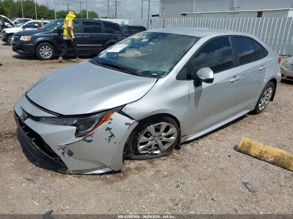 5YFB4MDE9SP243180 2025 TOYOTA COROLLA - Image 2