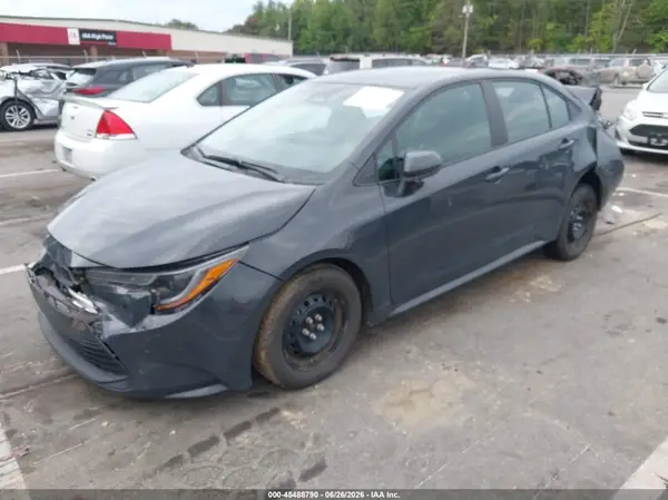 5YFB4MDE9SP256267 2025 TOYOTA COROLLA - Image 2