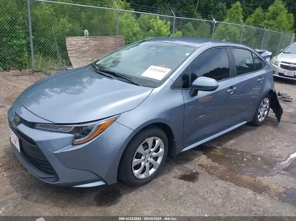 5YFB4MDE9SP259055 2025 TOYOTA COROLLA - Image 2