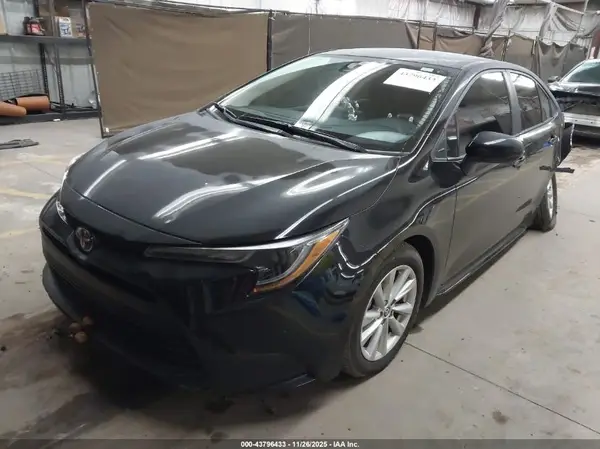 5YFB4MDE9SP261324 2025 TOYOTA COROLLA - Image 2