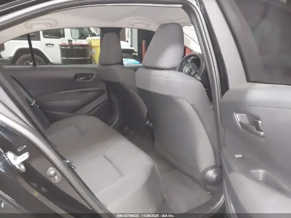 5YFB4MDE9SP261324 2025 TOYOTA COROLLA - Image 8