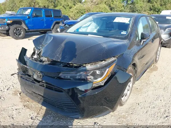 5YFB4MDE9SP271433 2025 TOYOTA COROLLA - Image 2
