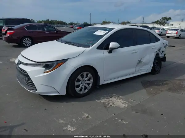 5YFB4MDE9SP283131 2025 TOYOTA COROLLA - Image 2