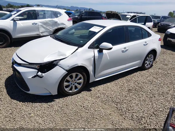 5YFB4MDE9SP284392 2025 TOYOTA COROLLA - Image 2