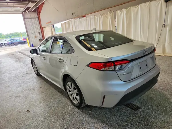 5YFB4MDE9SP287860 2025 TOYOTA COROLLA - Image 2