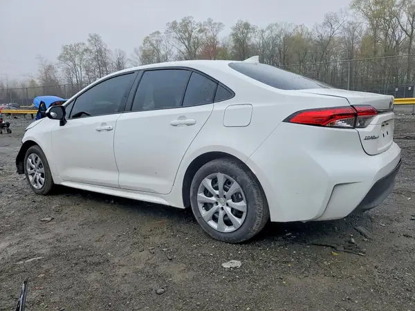 5YFB4MDE9SP296879 2025 TOYOTA COROLLA - Image 2