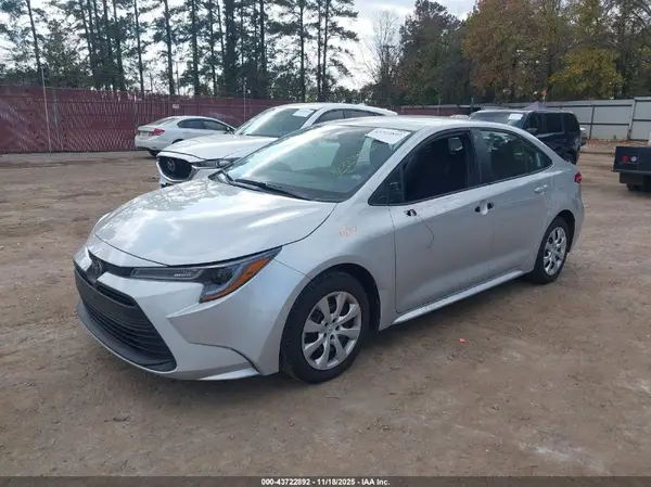 5YFB4MDE9SP304379 2025 TOYOTA COROLLA - Image 2