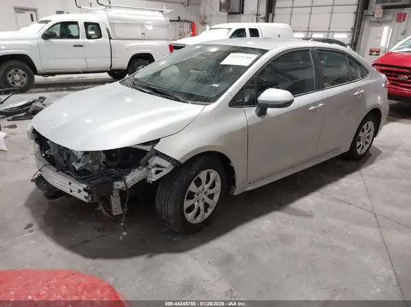 5YFB4MDE9SP318850 2025 TOYOTA COROLLA - Image 2