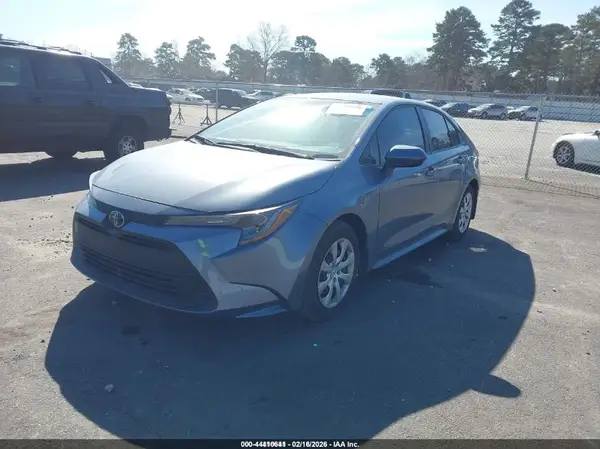 5YFB4MDE9SP327001 2025 TOYOTA COROLLA - Image 2