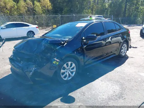 5YFB4MDE9SP329590 2025 TOYOTA COROLLA - Image 2