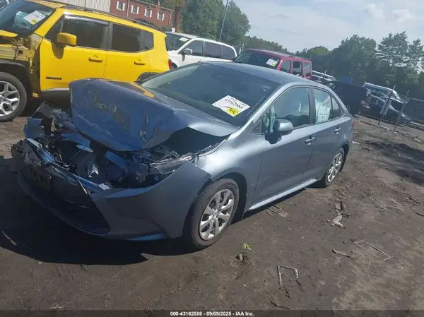 5YFB4MDE9SP332456 2025 TOYOTA COROLLA - Image 2