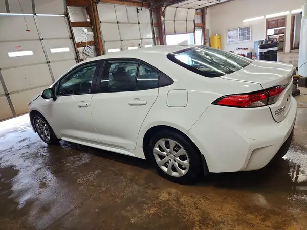 5YFB4MDE9SP351430 2025 TOYOTA COROLLA - Image 2