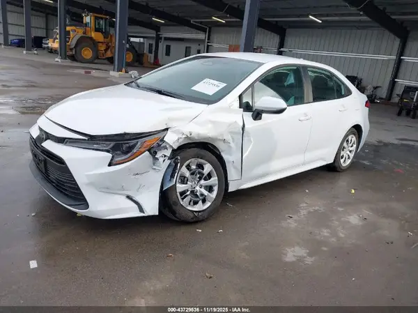 5YFB4MDE9SP355591 2025 TOYOTA COROLLA - Image 2