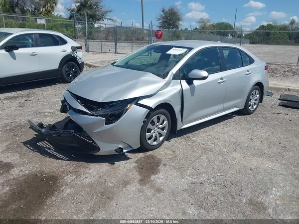 5YFB4MDE9TP372294 2026 TOYOTA COROLLA - Image 2