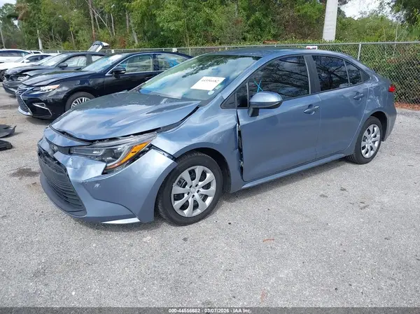 5YFB4MDEXPP005622 2023 TOYOTA COROLLA - Image 2