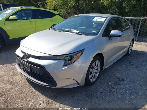 5YFB4MDEXPP059518 2023 TOYOTA COROLLA - Image 2