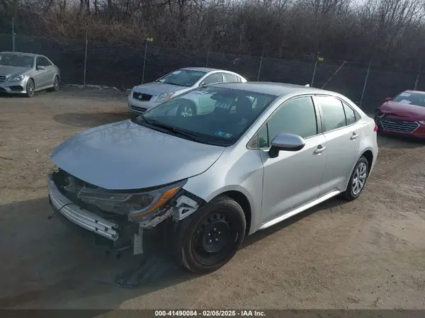 5YFB4MDEXPP063360 2023 TOYOTA COROLLA - Image 2
