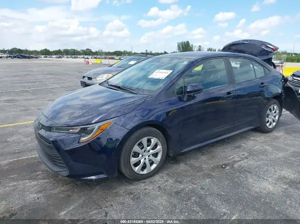 5YFB4MDEXPP077212 2023 TOYOTA COROLLA - Image 2