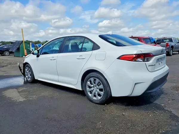 5YFB4MDEXRP087824 2024 TOYOTA COROLLA - Image 2