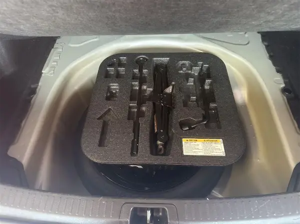 5YFB4MDEXRP157161 2024 TOYOTA COROLLA - Image 2