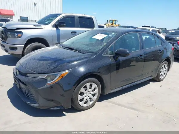 5YFB4MDEXRP167088 2024 TOYOTA COROLLA - Image 2
