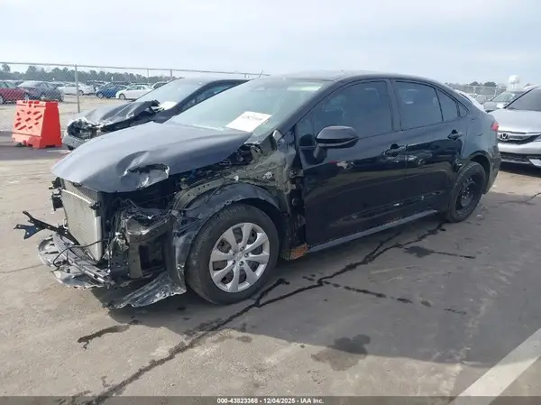 5YFB4MDEXRP172906 2024 TOYOTA COROLLA - Image 2